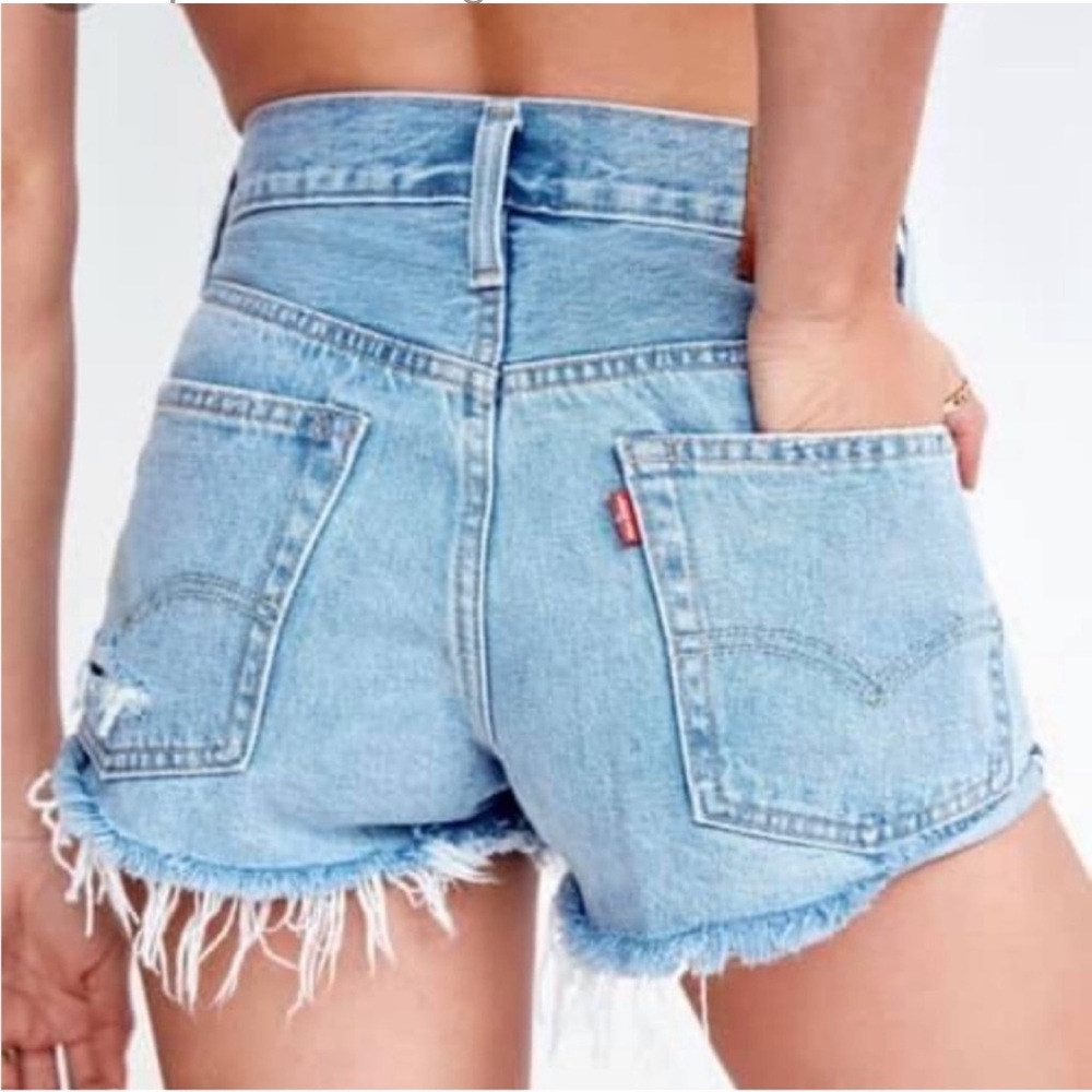 Levi's 501 Blue Jean Shorts Distressed Frayed Hem Size W28